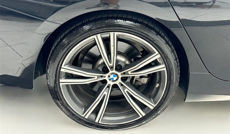 
								2024 BMW 3 Series 330i SPORT LINE full									