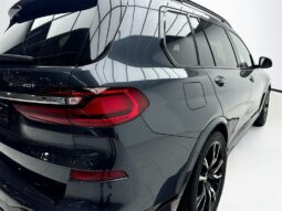 
										2022 BMW X7 xDrive40i M SPORT full									