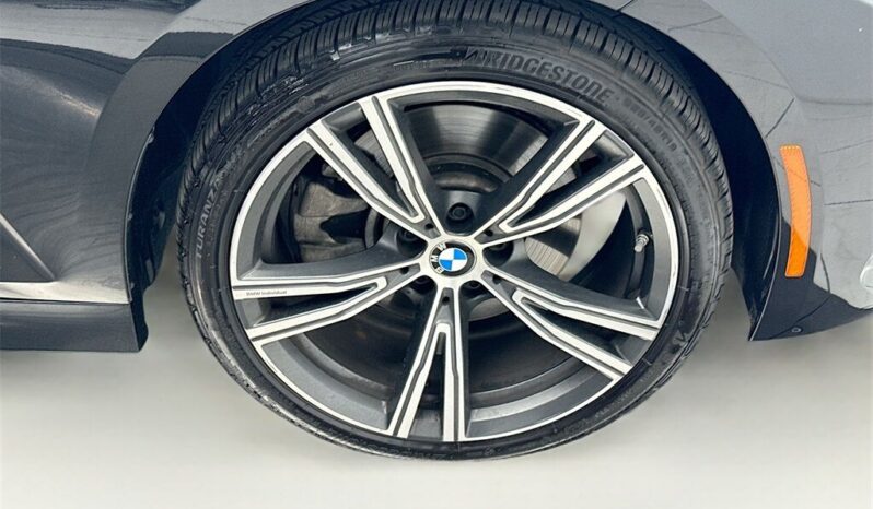 
								2024 BMW 3 Series 330i SPORT LINE full									