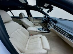 
										2022 BMW 7 Series 740i xDrive M SPORT full									