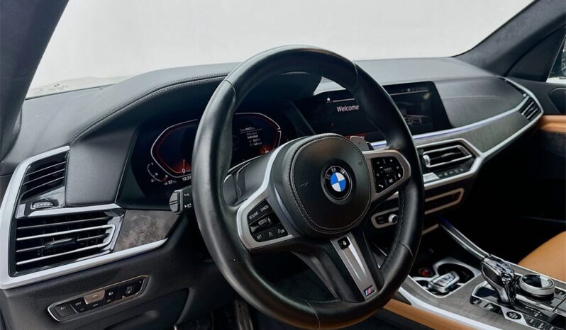 
								2022 BMW X7 xDrive40i M SPORT full									