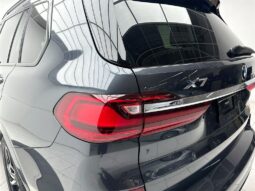 
										2022 BMW X7 xDrive40i M SPORT full									