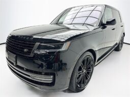 
										2023 Land Rover Range Rover SE full									