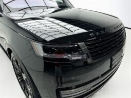 
										2023 Land Rover Range Rover SE full									