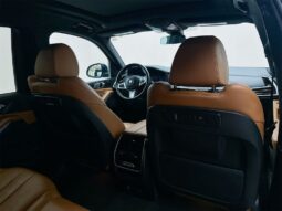 
										2022 BMW X7 xDrive40i M SPORT full									