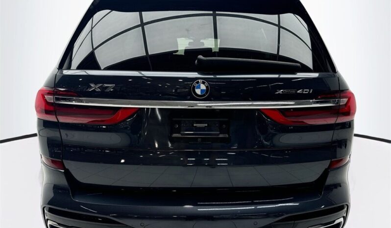 
								2022 BMW X7 xDrive40i M SPORT full									