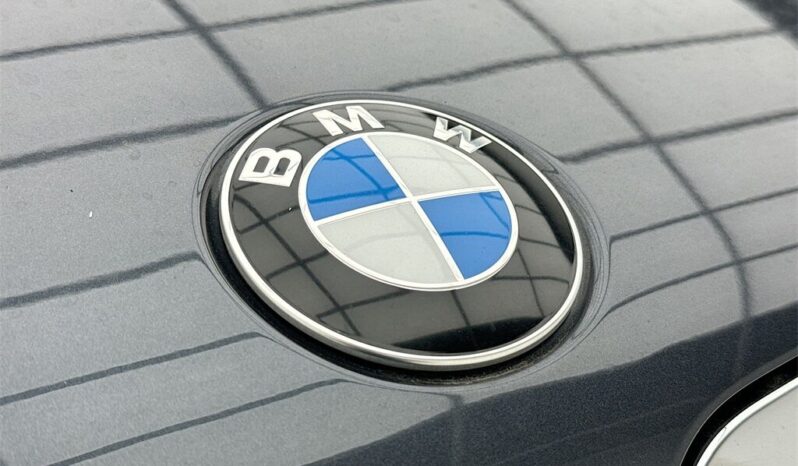 
								2022 BMW X7 xDrive40i M SPORT full									