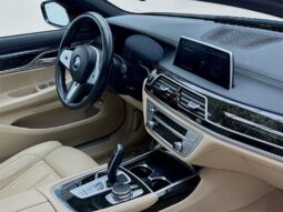 
										2022 BMW 7 Series 740i xDrive M SPORT full									