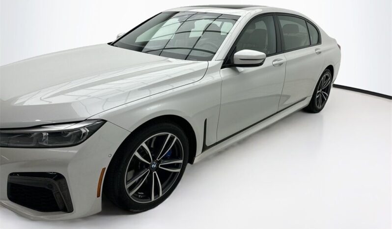 
								2022 BMW 7 Series 740i xDrive M SPORT full									