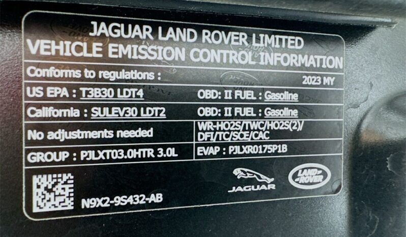 
								2023 Land Rover Range Rover SE full									